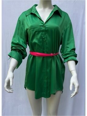 🔥BUNDLE 2for40🔥 Sky To Moon Vibrant Green Satin Button-Up Shirt Sz L RUNS SMALL